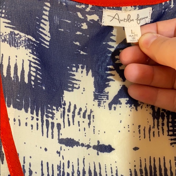 Sheer patterned sleeveless tunic - Picture 2 of 6